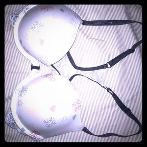 36C Victoria Secret Racerback Bra - Front Closure